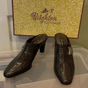 👢Brighton Slip-on Boots👢